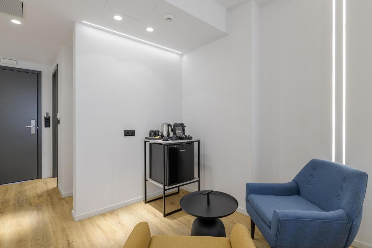 Acropolis Magenta Luxury Suites Афіни Екстер'єр фото